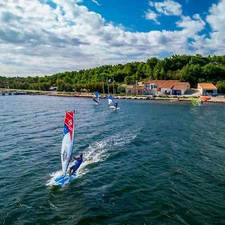 مكان تخييم 3 Etoiles - Ccbbe0c *