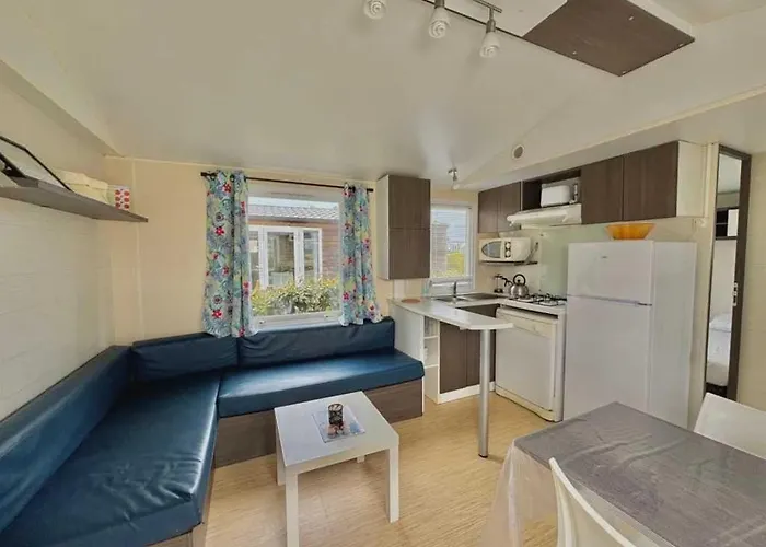 Camping 3 Etoiles - A 15 Min Reserve Sigean Et Des Plages אתר קמפינג *