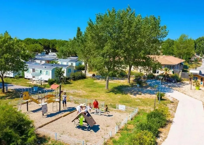 Camping 3 Etoiles - A 15 Min Reserve Sigean Et Des Plages אתר קמפינג